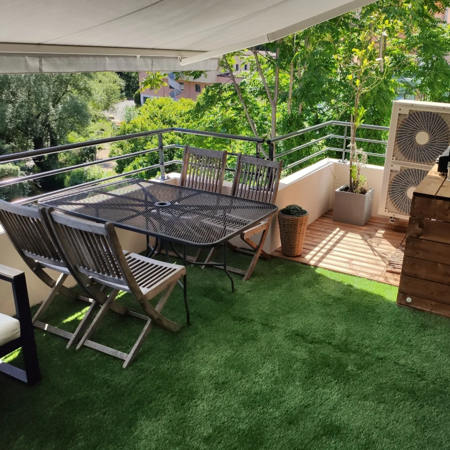 gazon synthetique balcon